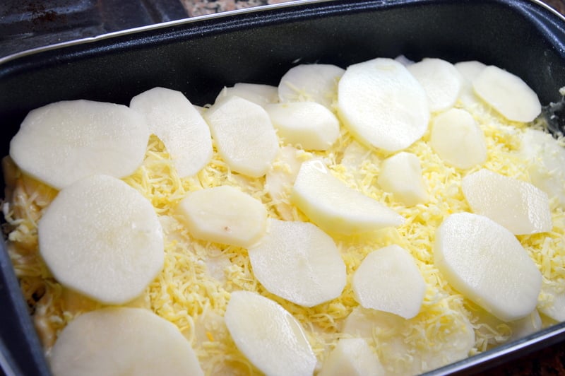 Cheesy Garlic Scalloped Potatoes