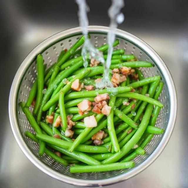  Green Bean Salad with Bacon  